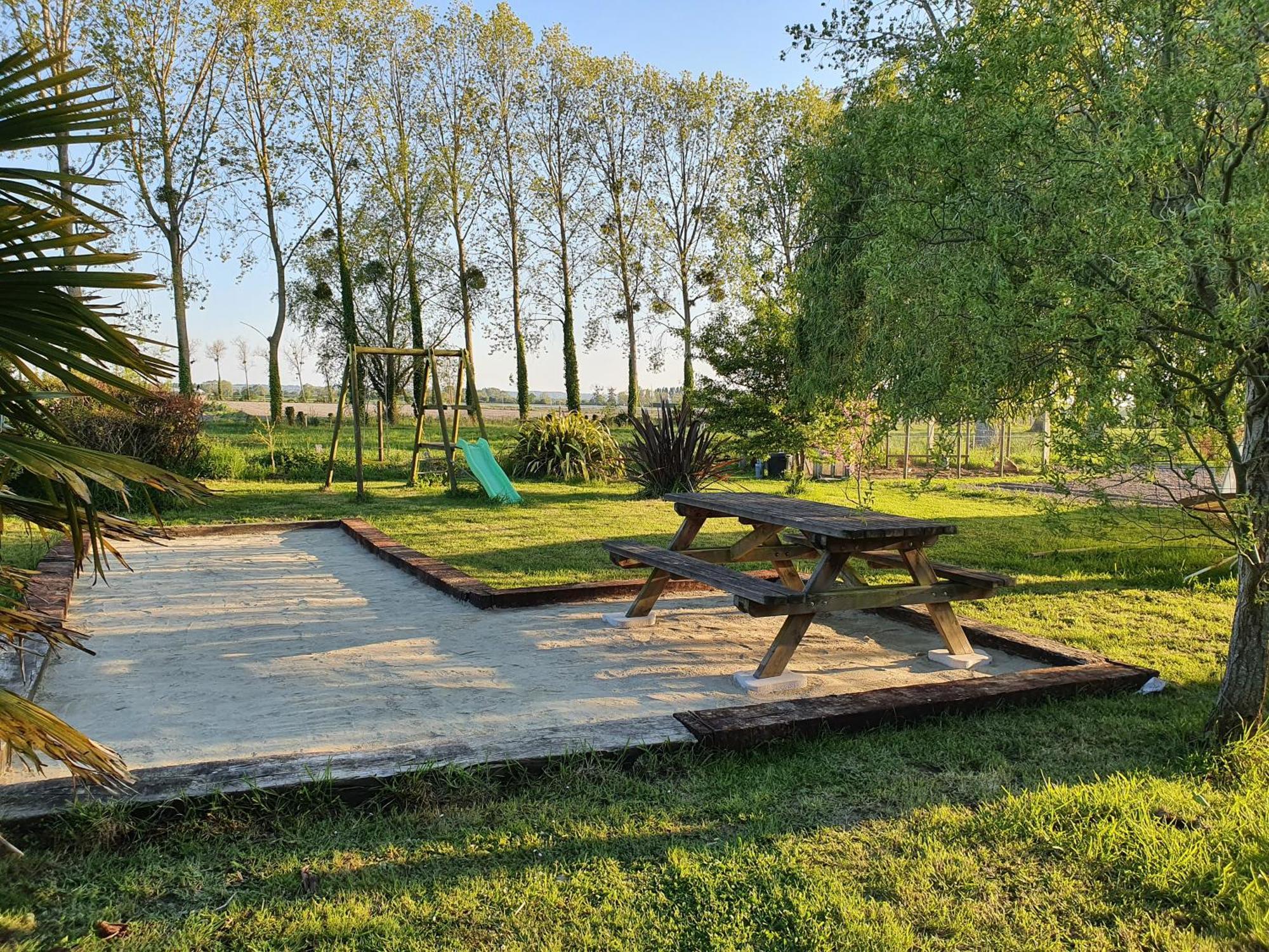 Bed and Breakfast La Bastide Du Moulin - Mont St Michel Moidrey Zewnętrze zdjęcie